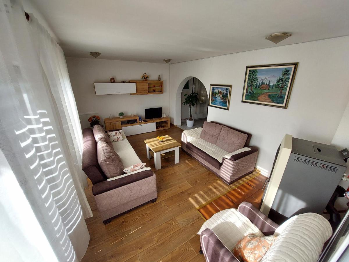 Holiday Home Milanovic سيتينيي المظهر الخارجي الصورة
